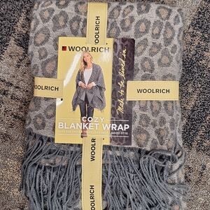 Woolrich Gray Leopard Blanket Wrap